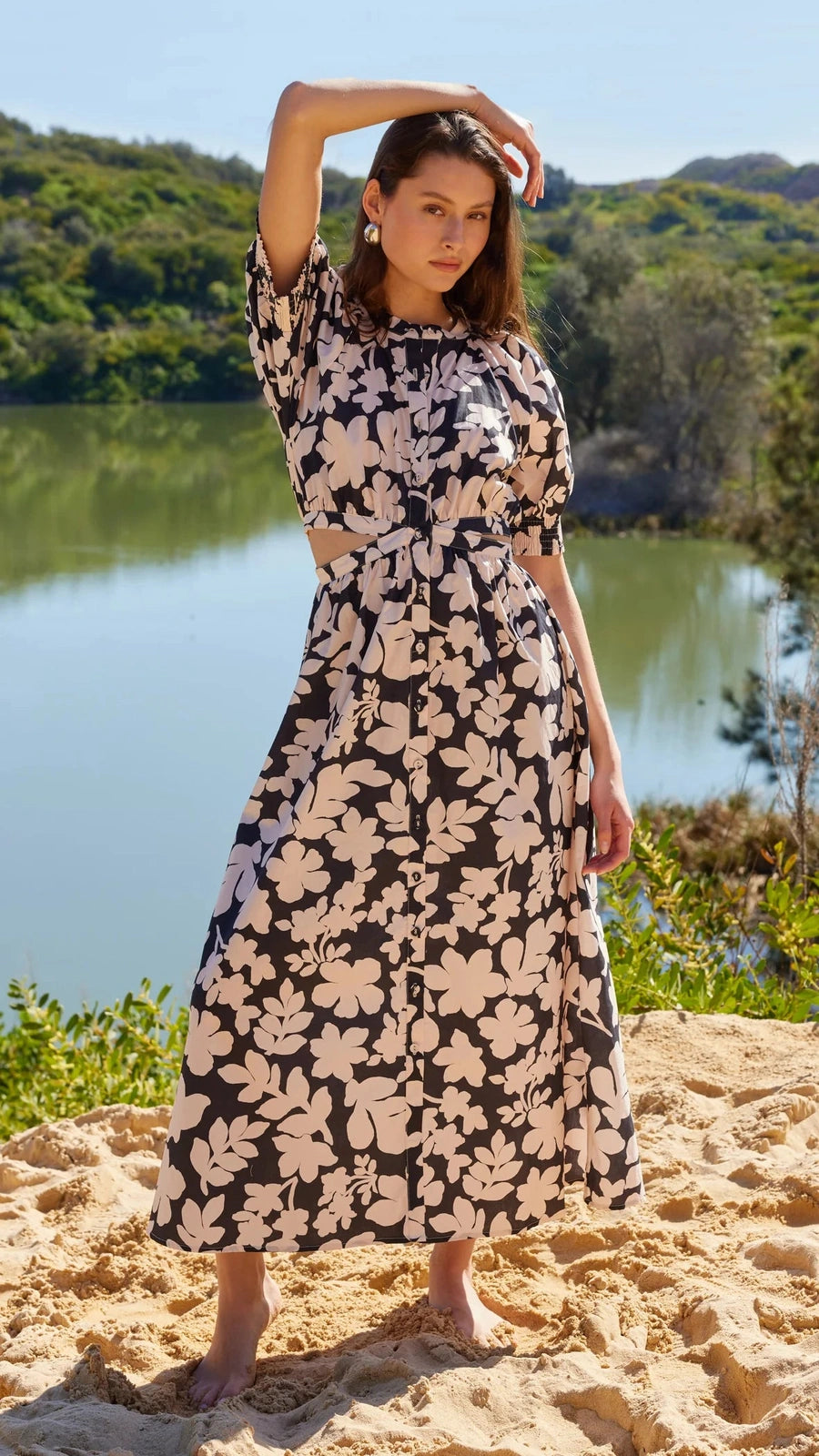 STAPLE THE LABEL SELITA CUT OUT MIDI DRESS BLACK/BEIGE