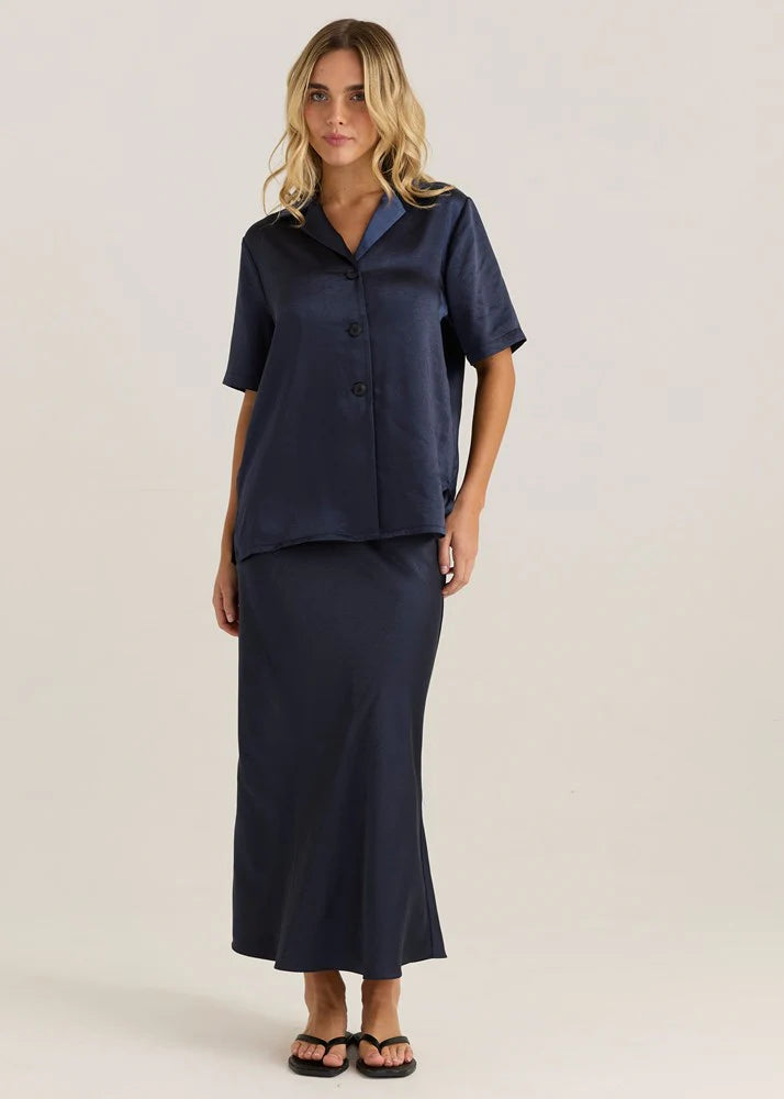 Sass Jasper Satin Shirt | Navy