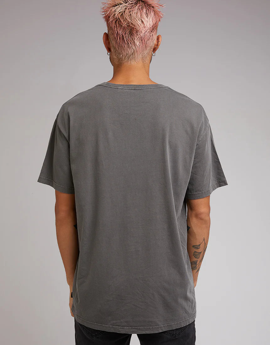 SILENT THEORY RACER TEE COAL