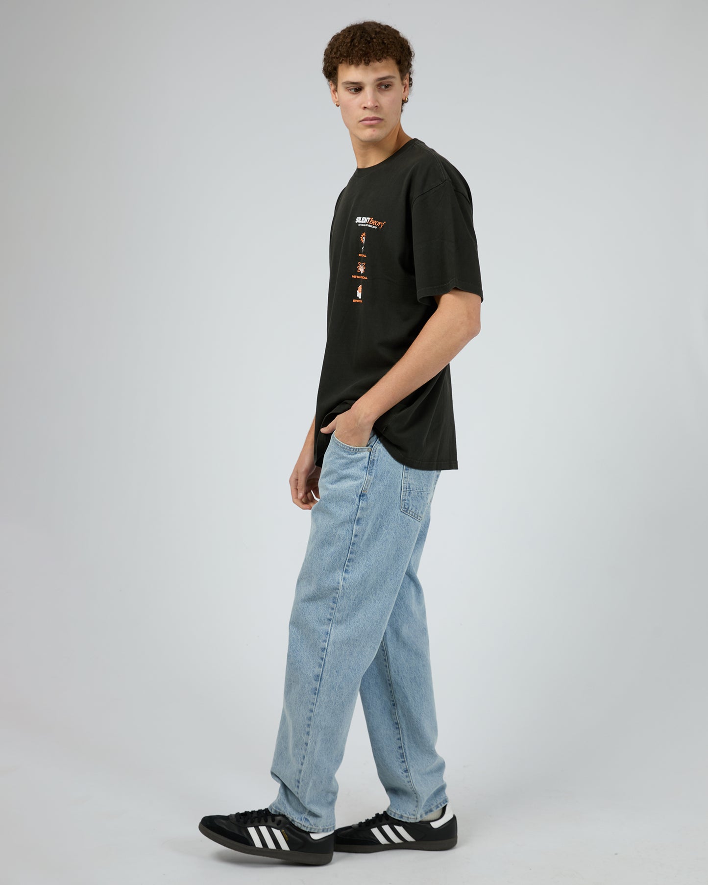 SILENT THEORY SPIRAL TEE WASHED BLACK