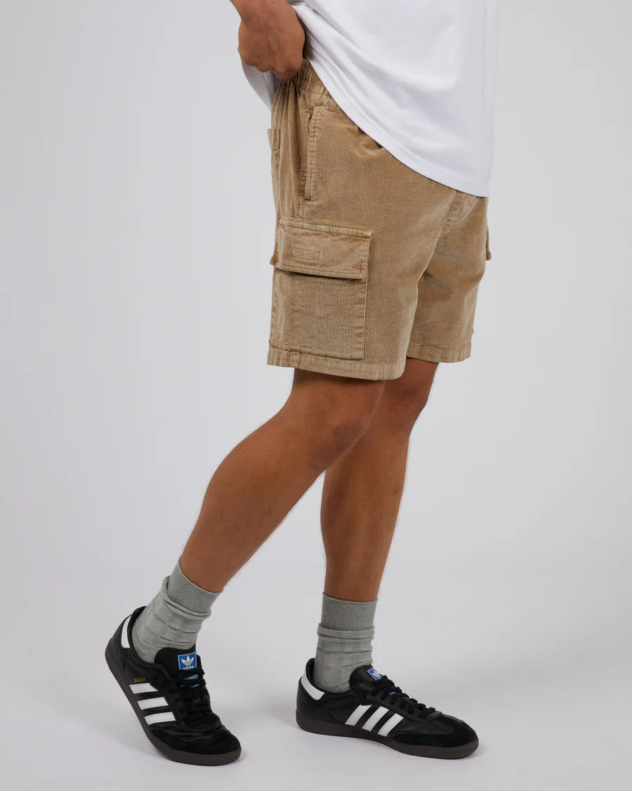 SILENT THEORY CARGO CORD SHORT TAN