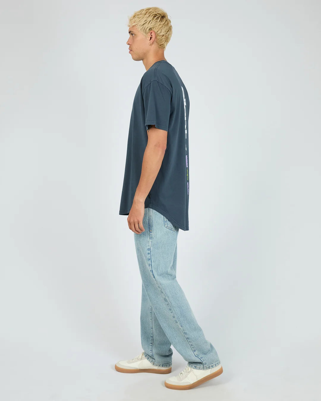 Silent Theory Riot Scoop Tee | Navy