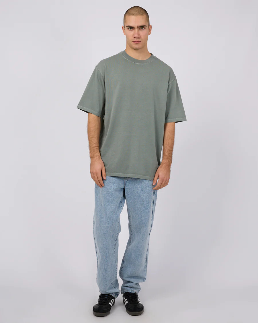 SILENT THEORY HEAVY WEIGHT TEE FOREST