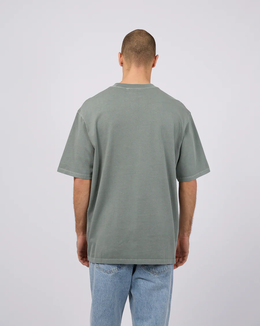 SILENT THEORY HEAVY WEIGHT TEE FOREST