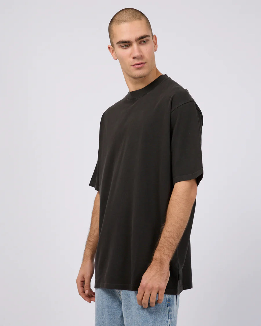 SILENT THEORY HEAVY WEIGHT TEE WASHED BLACK