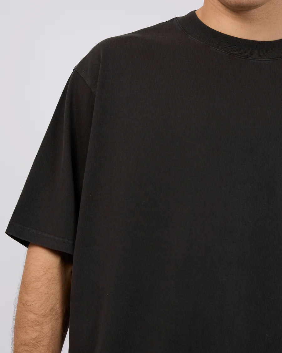 SILENT THEORY HEAVY WEIGHT TEE WASHED BLACK