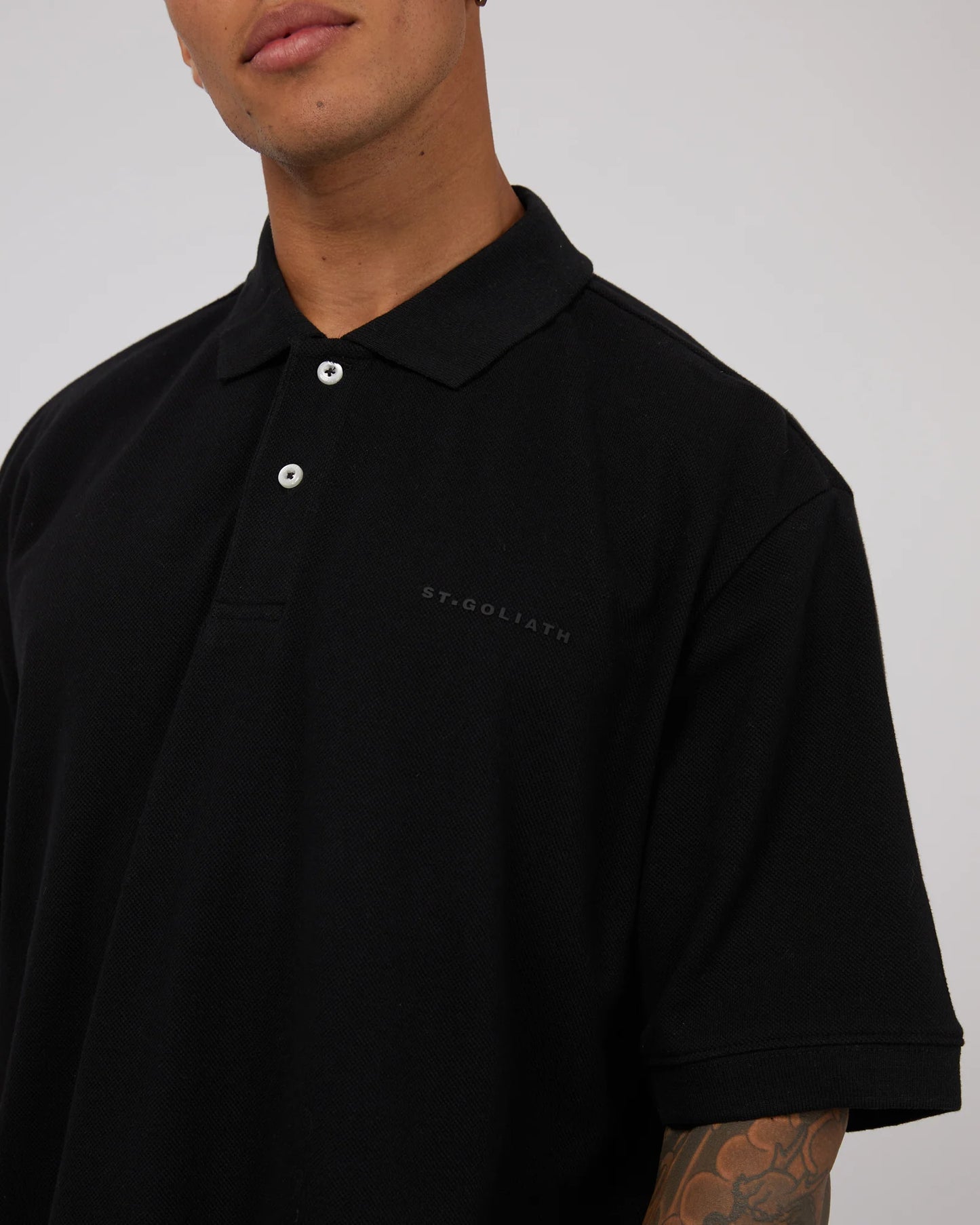 ST GOLIATH ESSENTIAL POLO BLACK