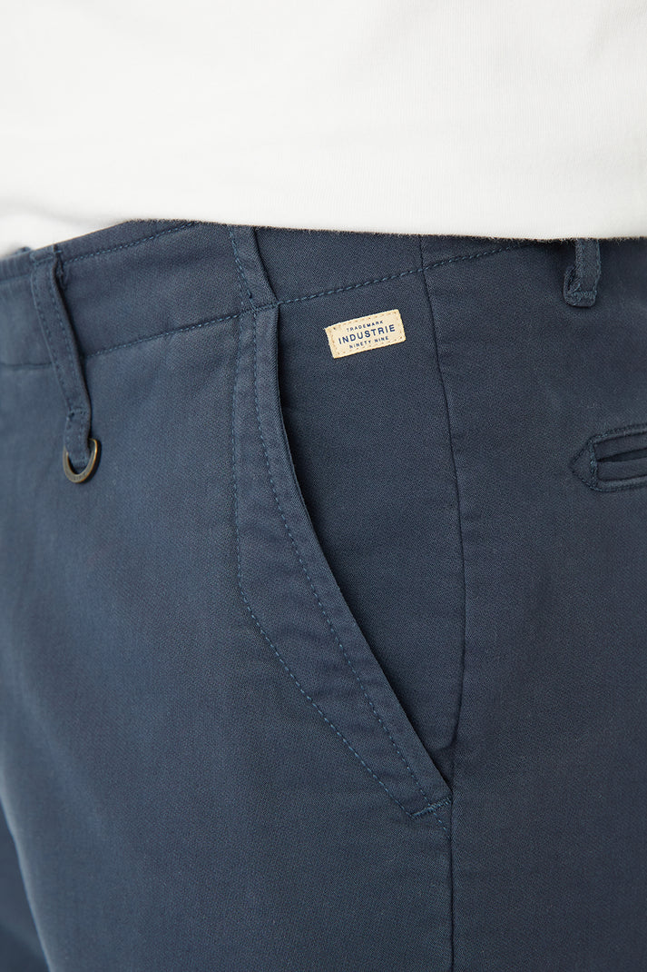 INDUSTRIE THE RINSE DRIFTER SHORT MID INDIGO