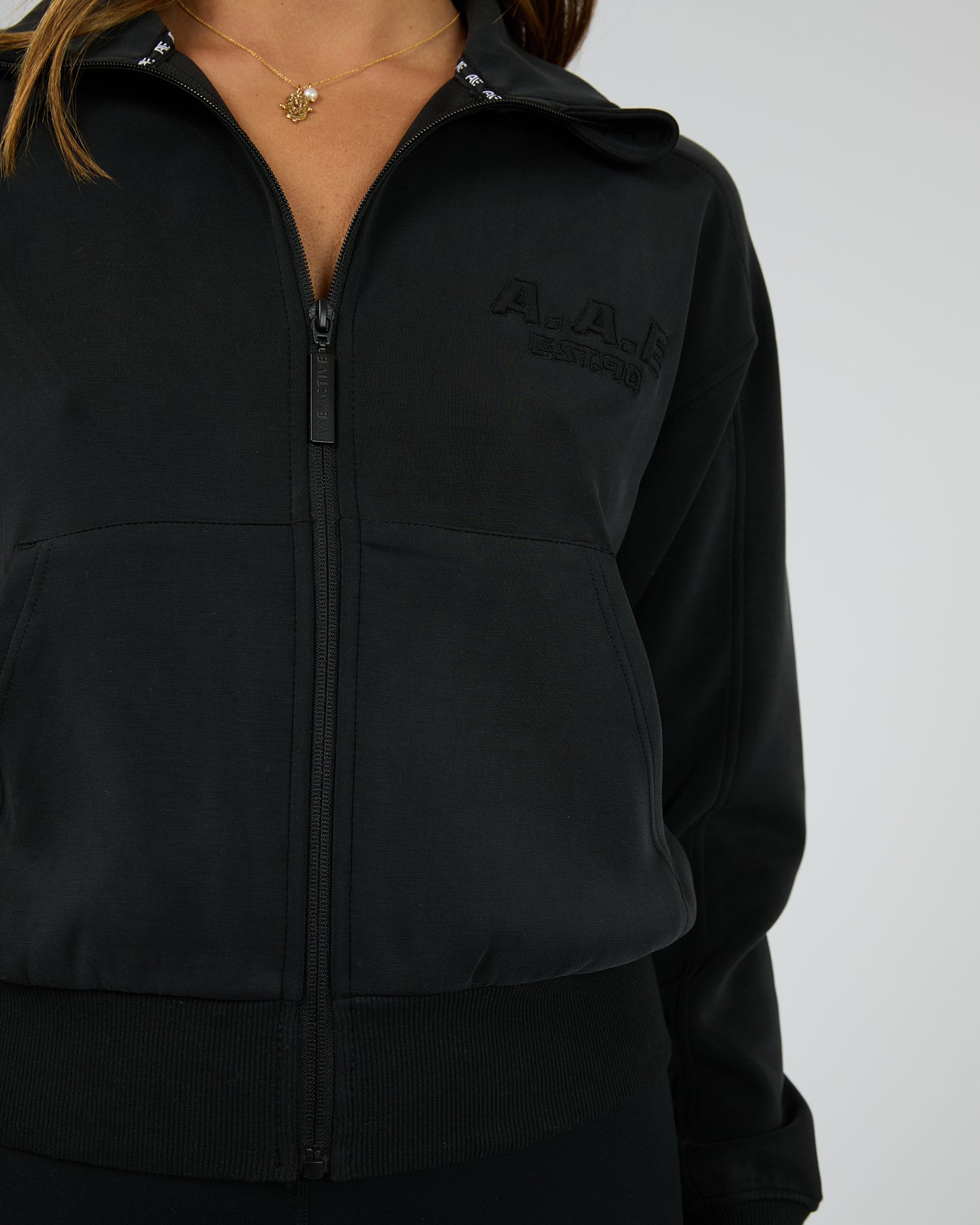 ALL ABOUT EVE LUXE ACTIVE ZIP THROUGH BLACK