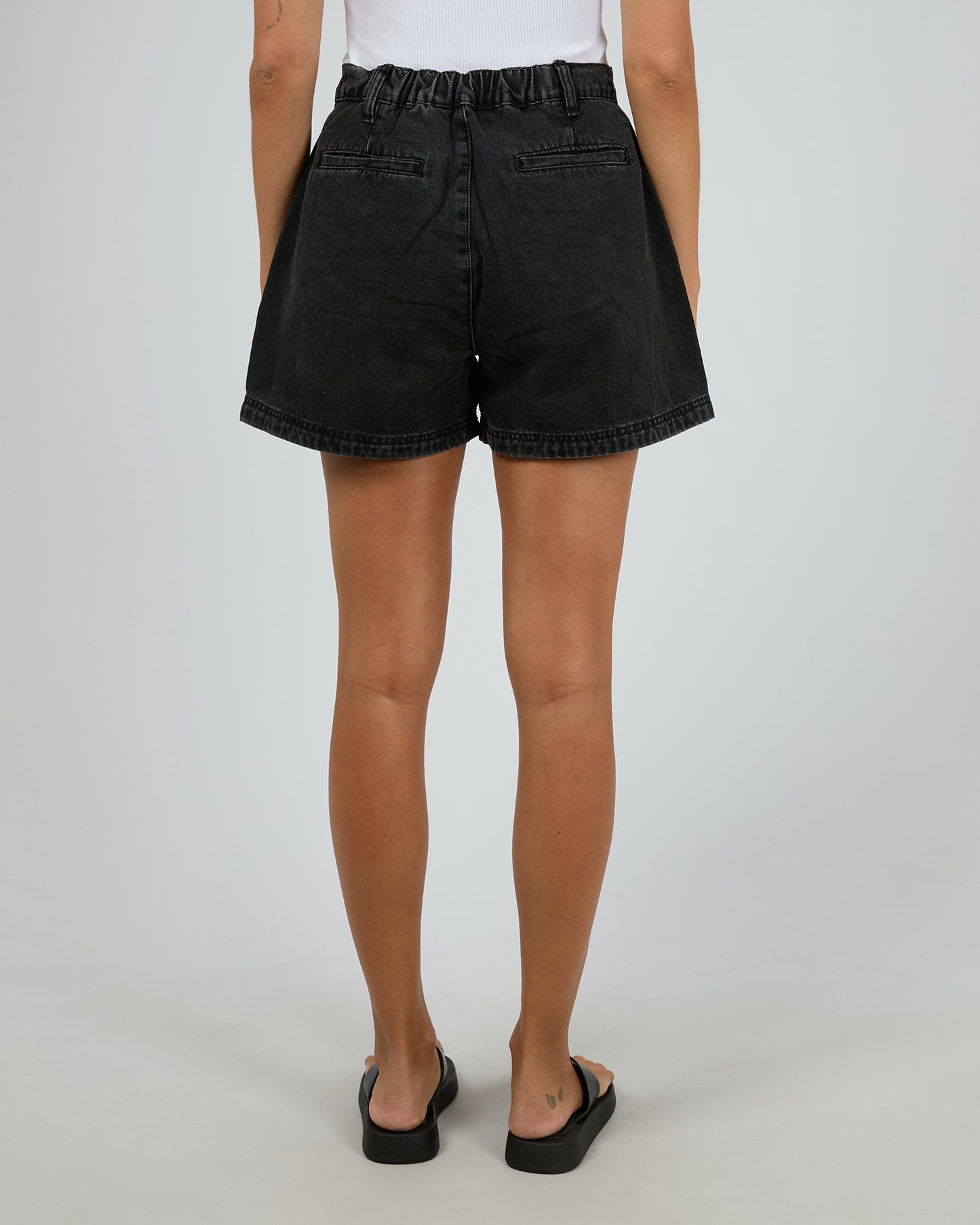 ALL ABOUT EVE JOSIE SHORT WASHED BLACK