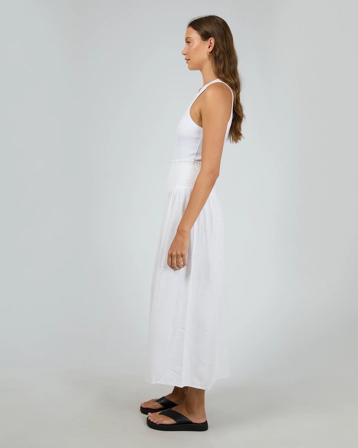 ALL ABOUT EVE LUXE LINEN SHIRRED MAXI SKIRT VINTAGE WHITE