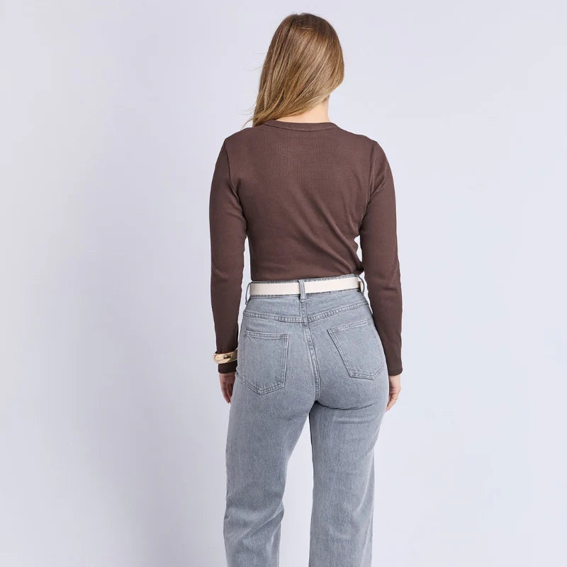 Foxwood Scoop Rib Long Sleeve | Coffee