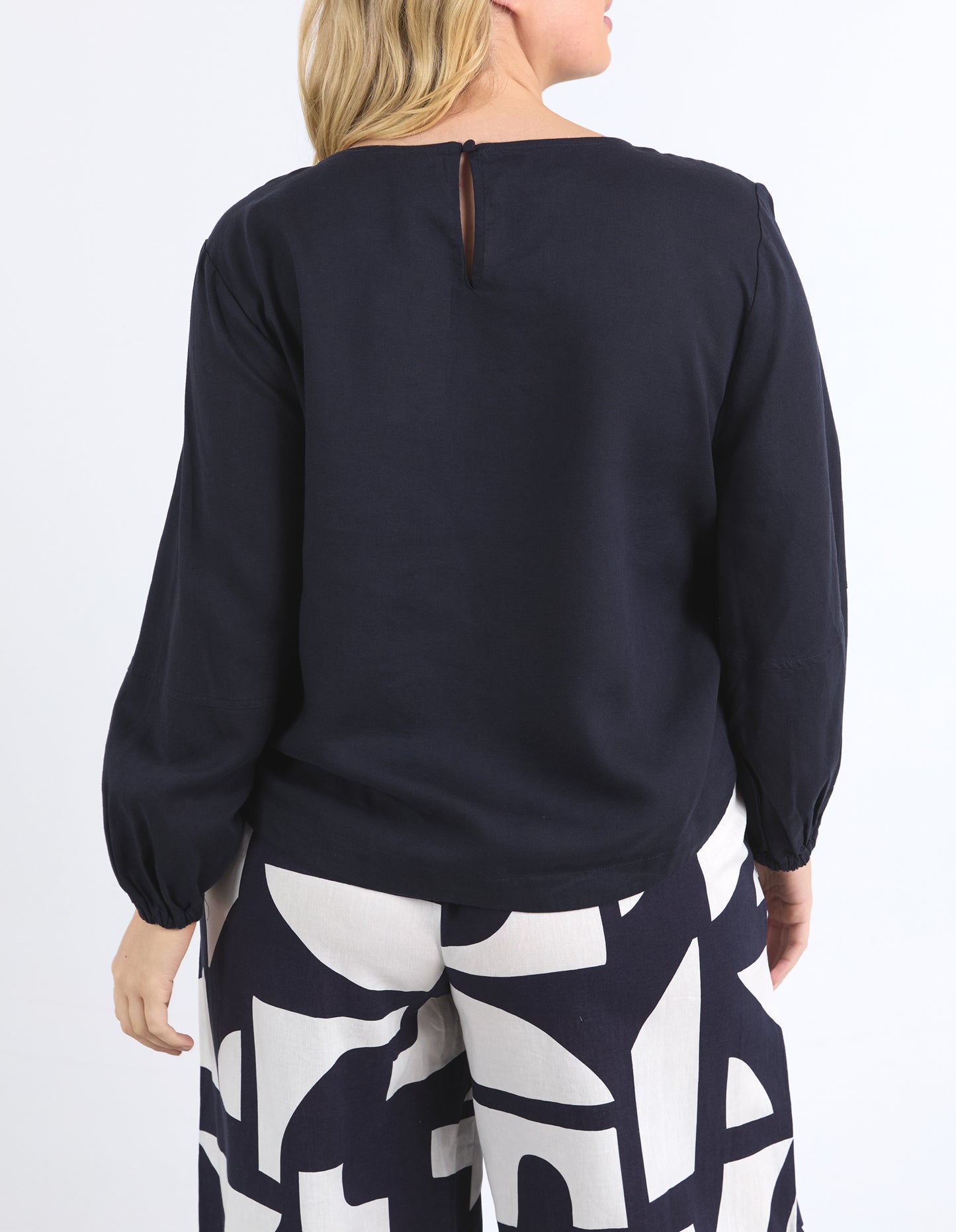 ELM ROSA TOP MIDNIGHT