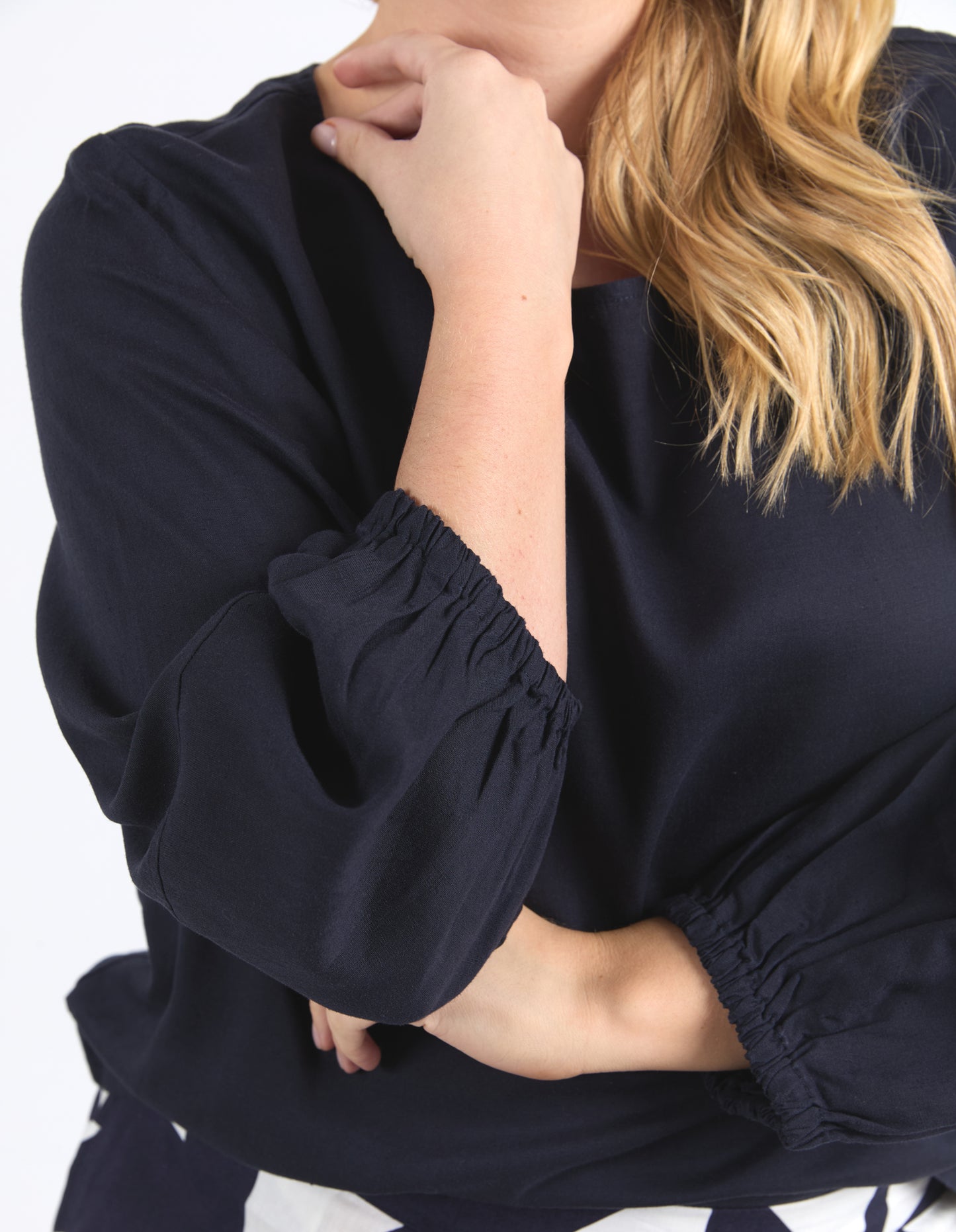 ELM ROSA TOP MIDNIGHT
