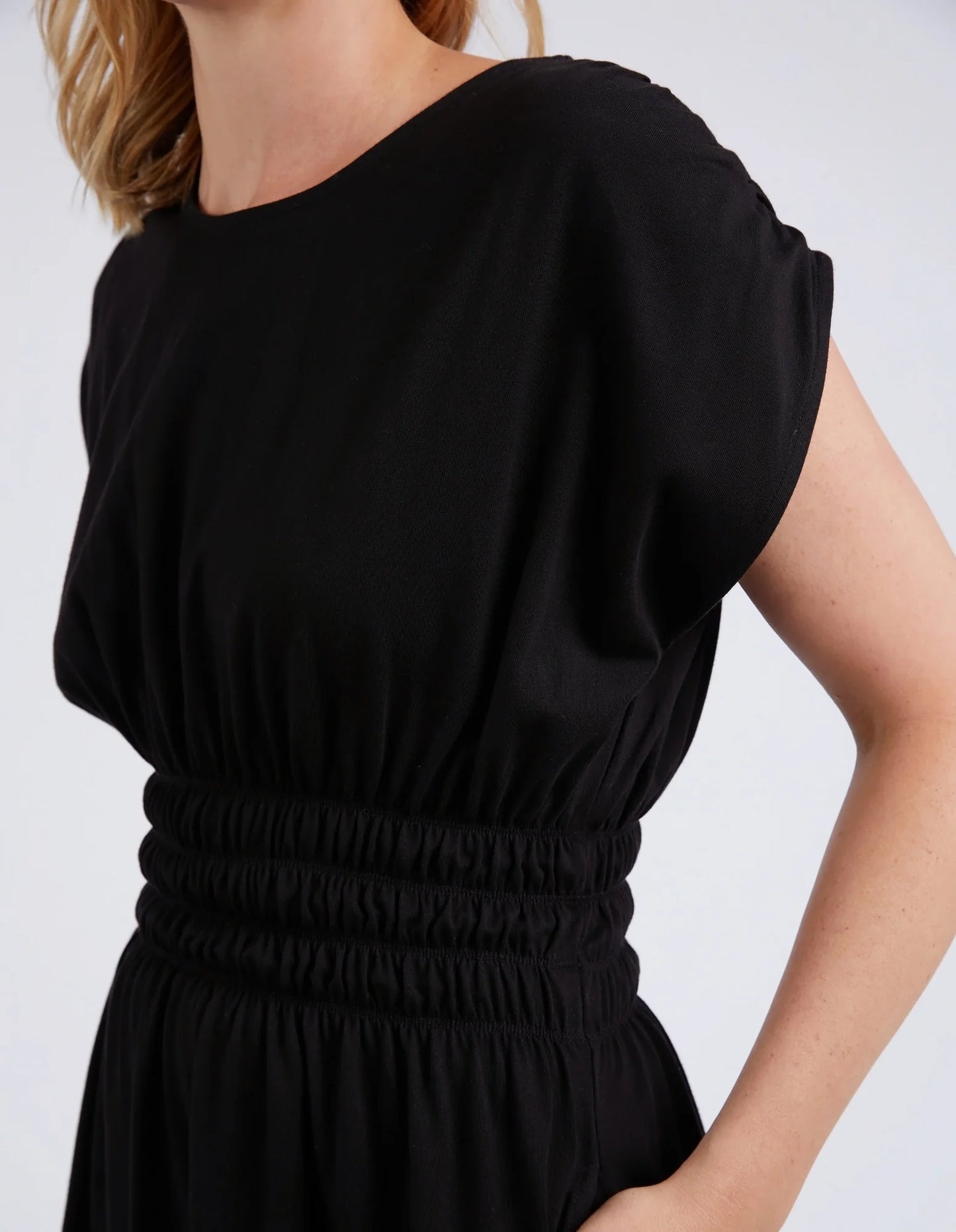 ELM NELLE MIDI DRESS BLACK