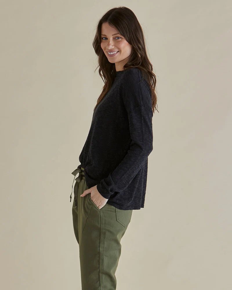 BETTY BASICS NATASHA KNIT TOP BLACK