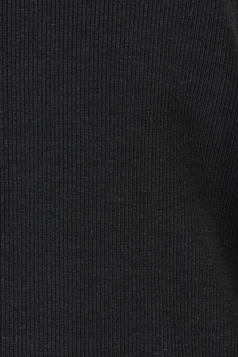 Foxwood Scoop Long Sleeve Rib Top | Black