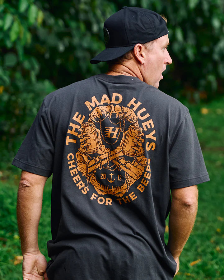 THE MAD HUEYS CHEERS AND BEERS SS TEE VINTAGE BLACK