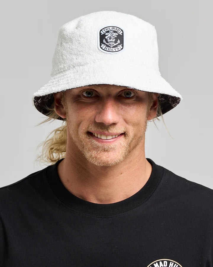 THE MAD HUEYS SAILOR ANCHOR REVERSIBLE TERRY BUCKET HAT