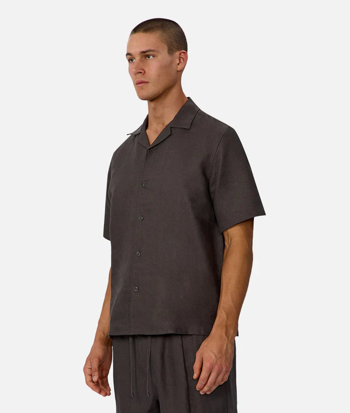 Industrie The Lusso Linen Short Sleeve Shirt | Cocoa