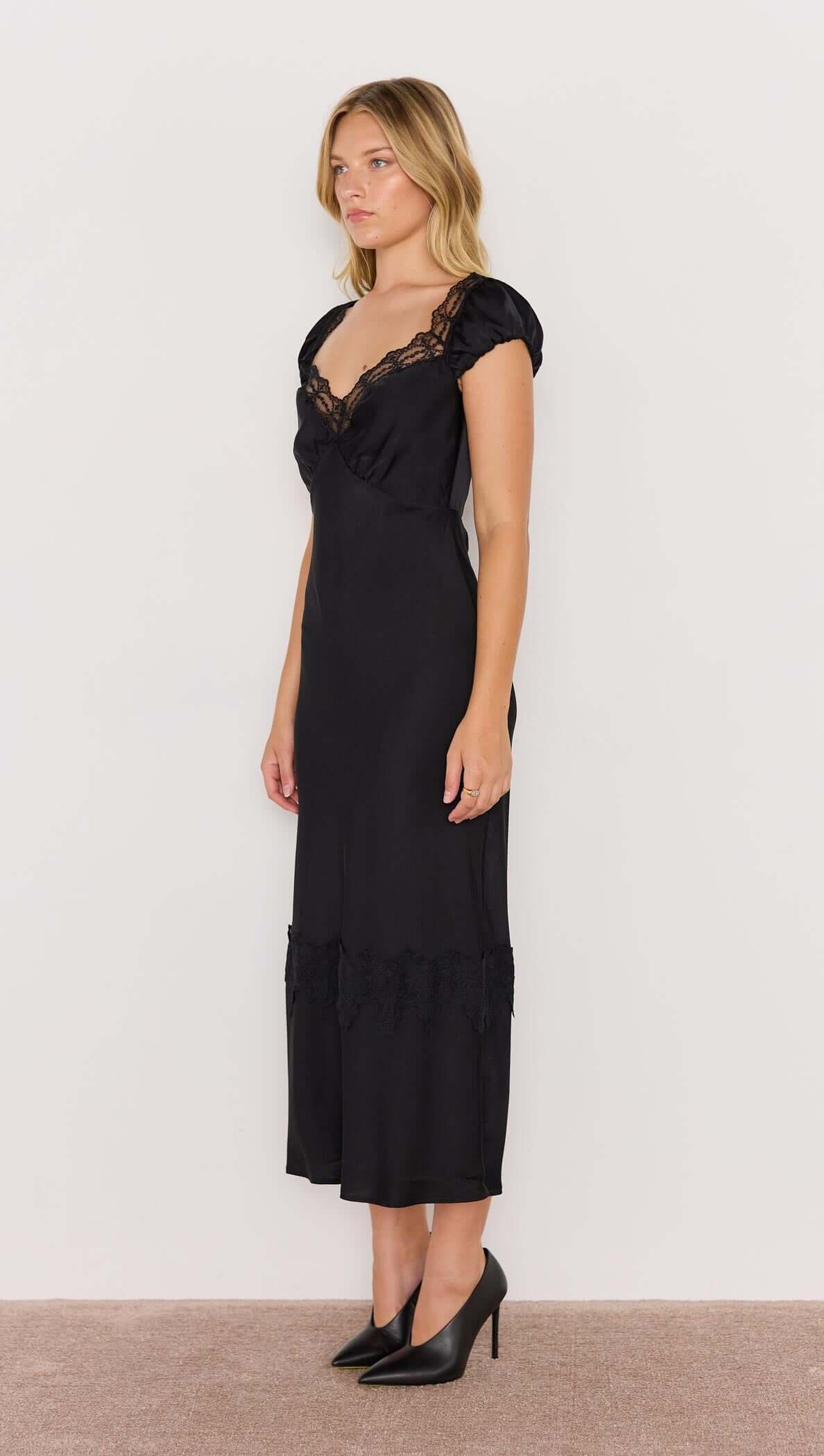 MINK PINK MOMENTO BIAS MIDI DRESS BLACK