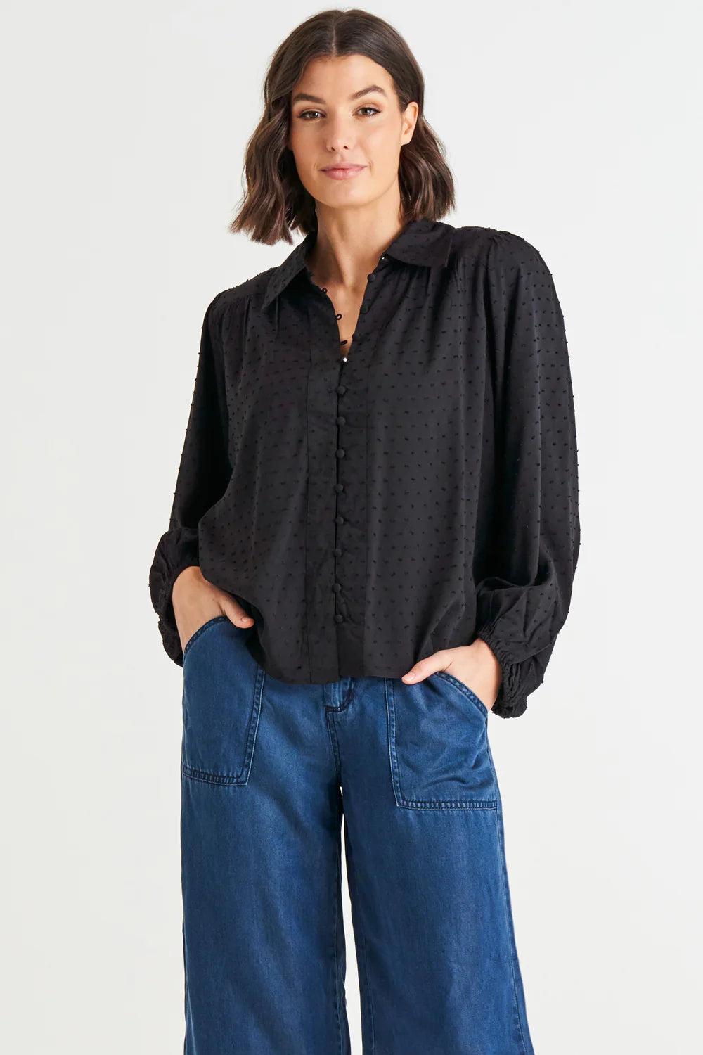 BETTY BASICS SINEAD SHIRT BLACK