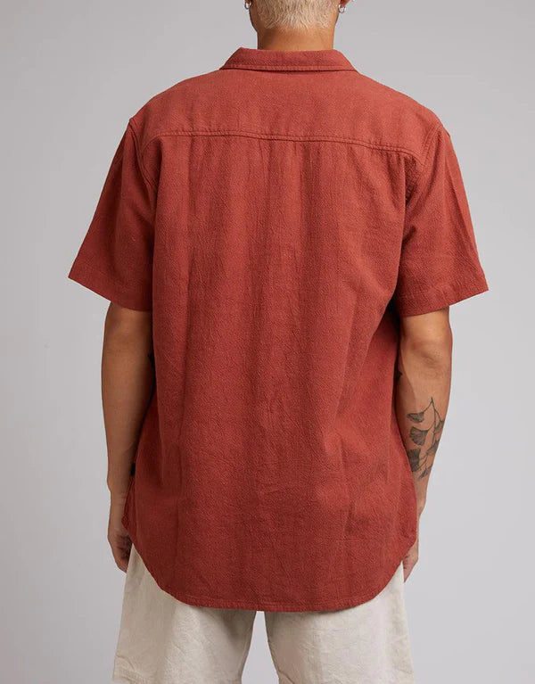 SILENT THEORY HEMP SHORT SLEEVE SHIRT HENNA