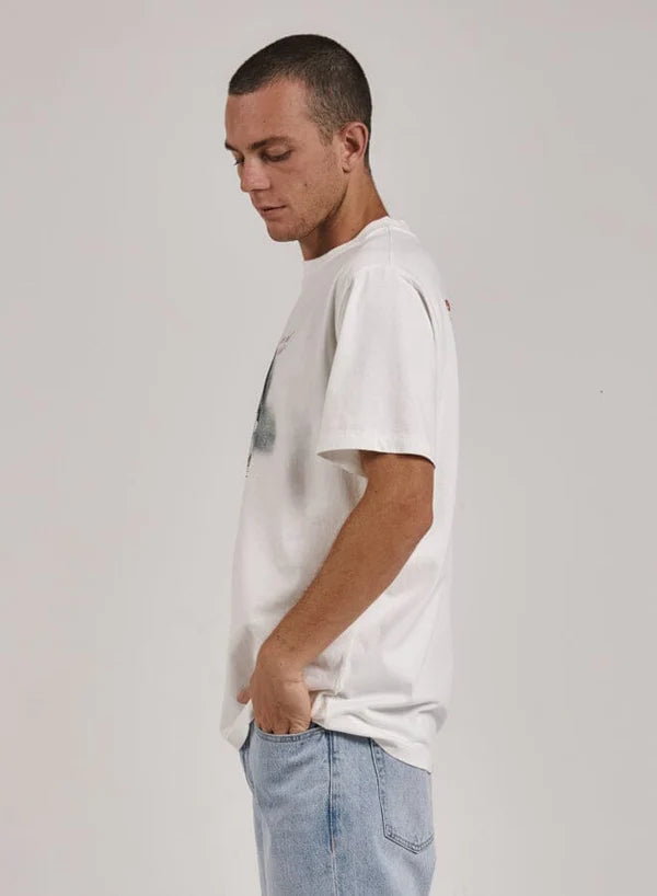 THRILLS BEHOLDER MERCH FIT TEE UNBLEACHED