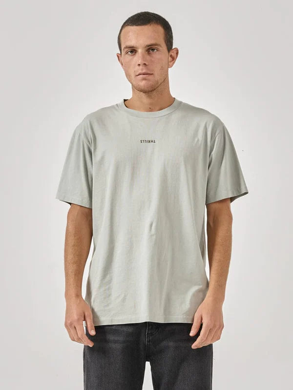 THRILLS MINIMAL THRILLS MERCH FIT TEE SAGE GREY