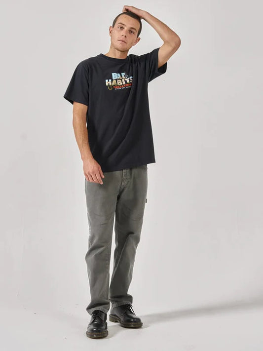 THRILLS ROYAL HABITS MERCH FIT TEE TWILIGHT BLACK