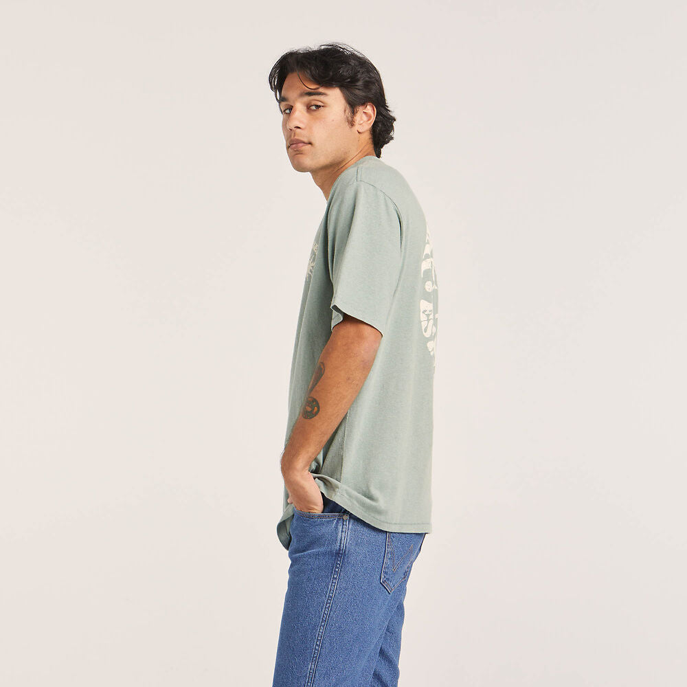 WRANGLER SUN YIN SLACKER TEE WASHED JADE