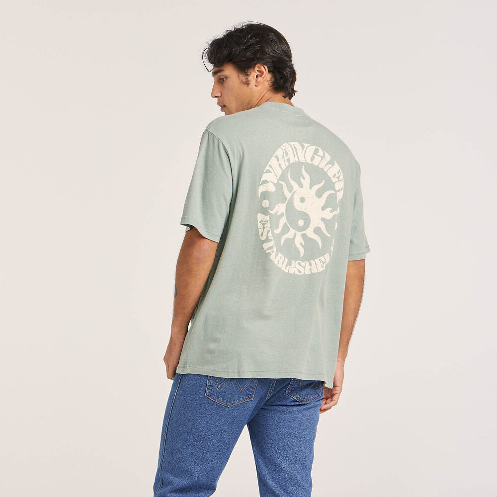 WRANGLER SUN YIN SLACKER TEE WASHED JADE