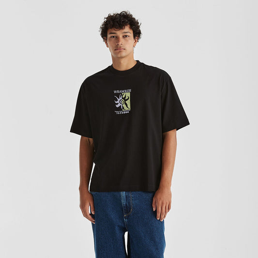 WRANGLER SUNFLIP BOXCAR TEE BLACK