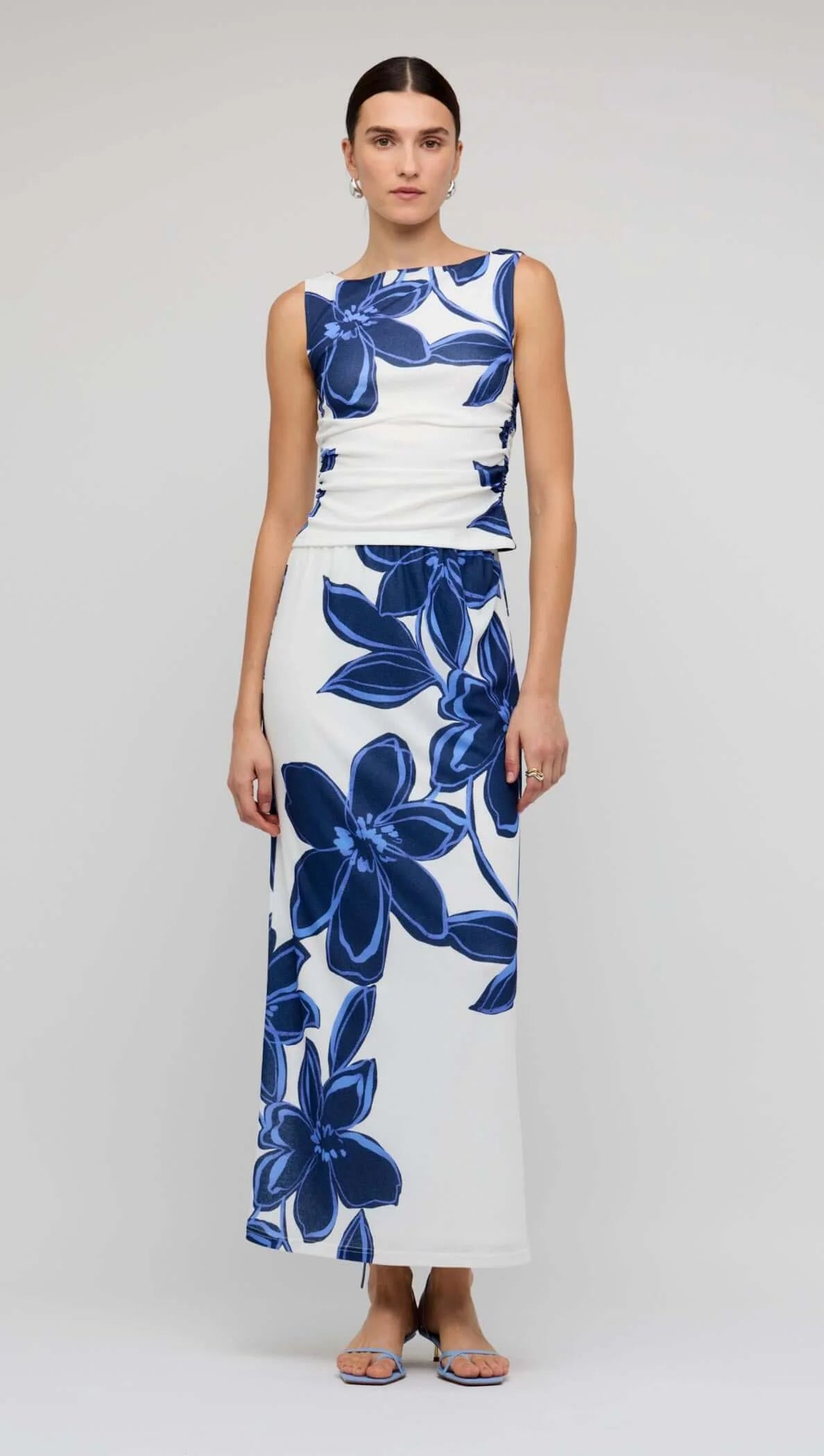 STAPLE THE LABEL ETHOS MESH TOP BLUE/WHITE FLORAL