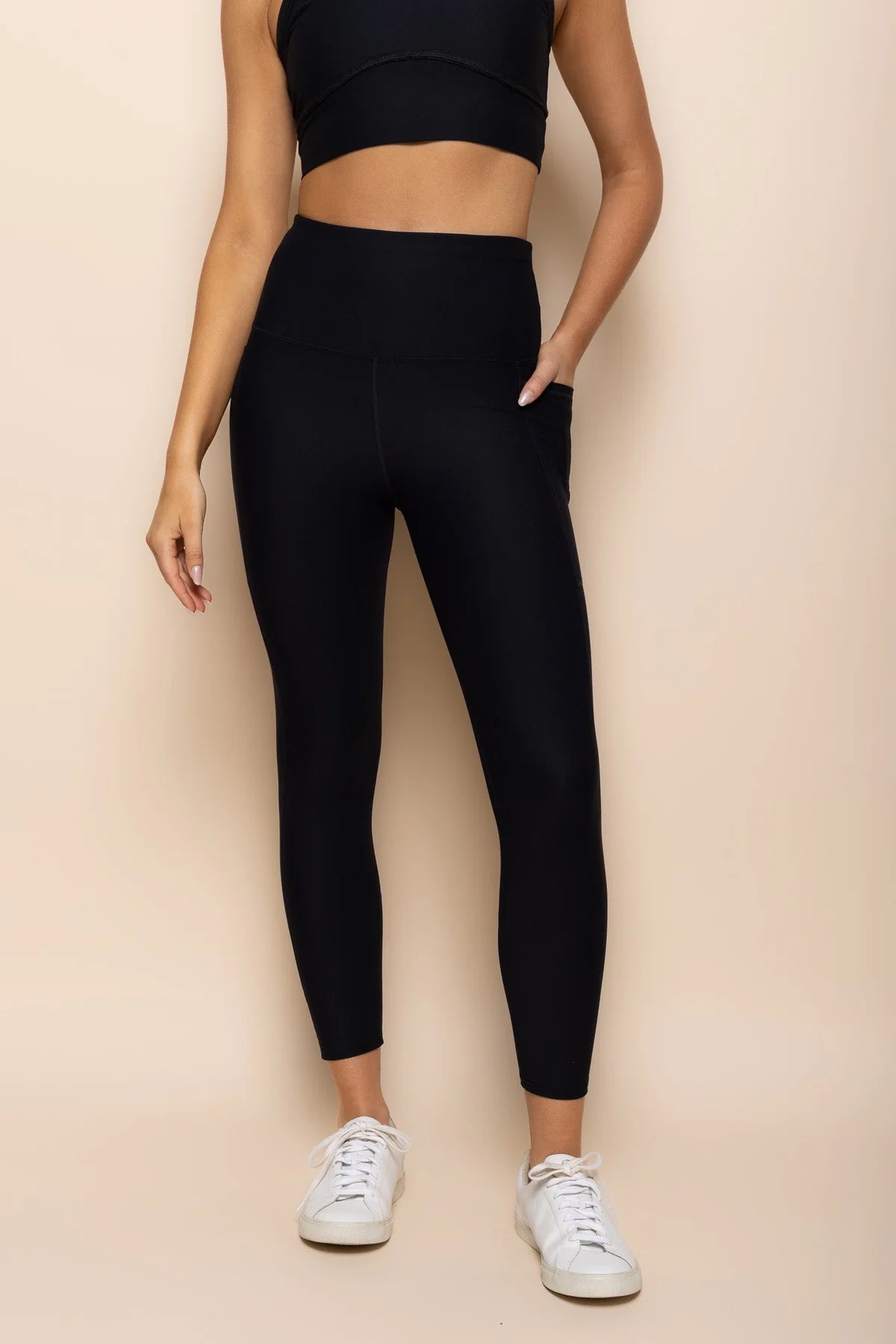 D+K ACTIVE EVOLVE 7/8 TIGHT BLACK