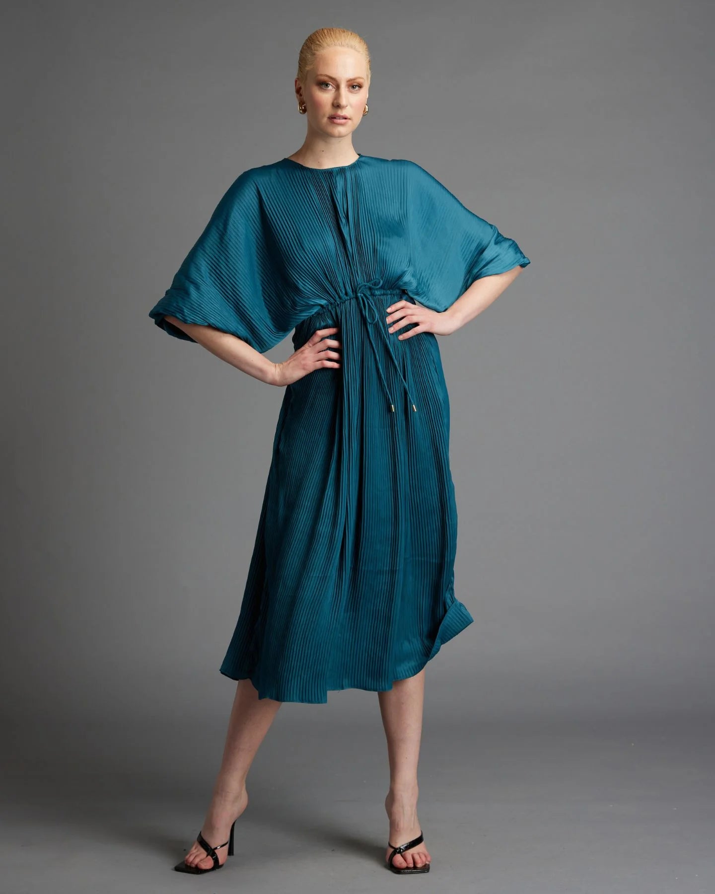 FATE+BECKER HUSTLE PLEATED BALLOON SLEEVE MIDI DRESS TEAL