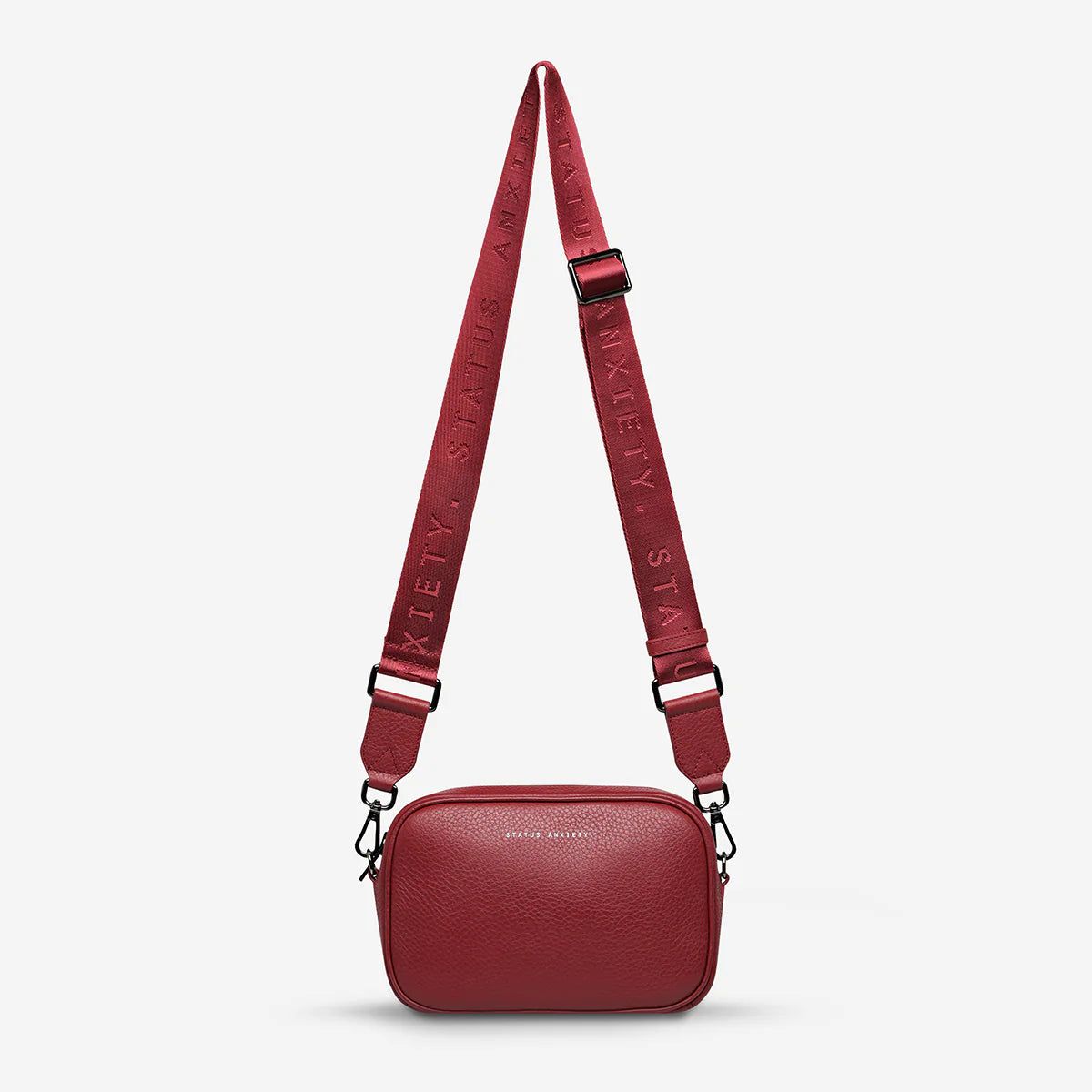 STATUS ANXIETY PLUNDER WITH WEBBED STRAP ROUGE