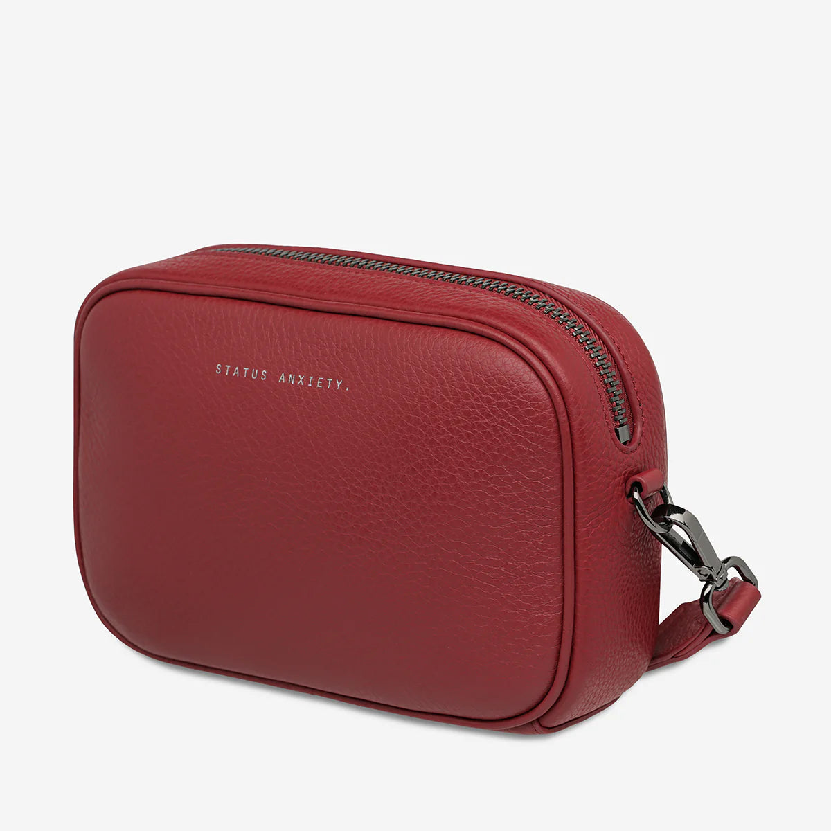 STATUS ANXIETY PLUNDER WITH WEBBED STRAP ROUGE