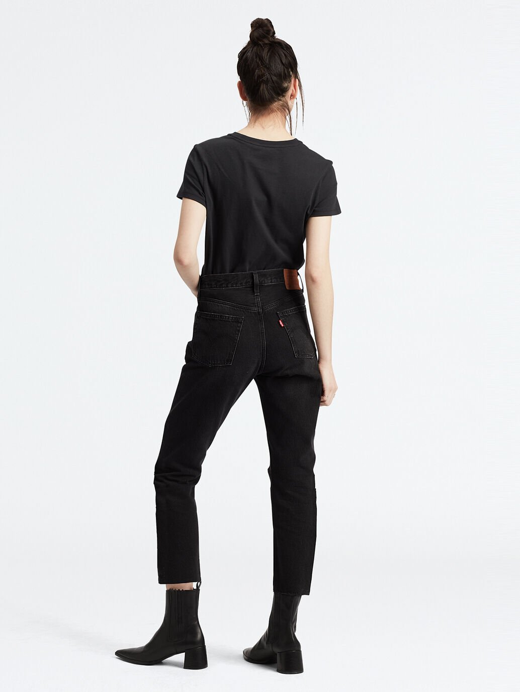 LEVIS 501 CROP JEAN BLACK SPROUT 28 LEG