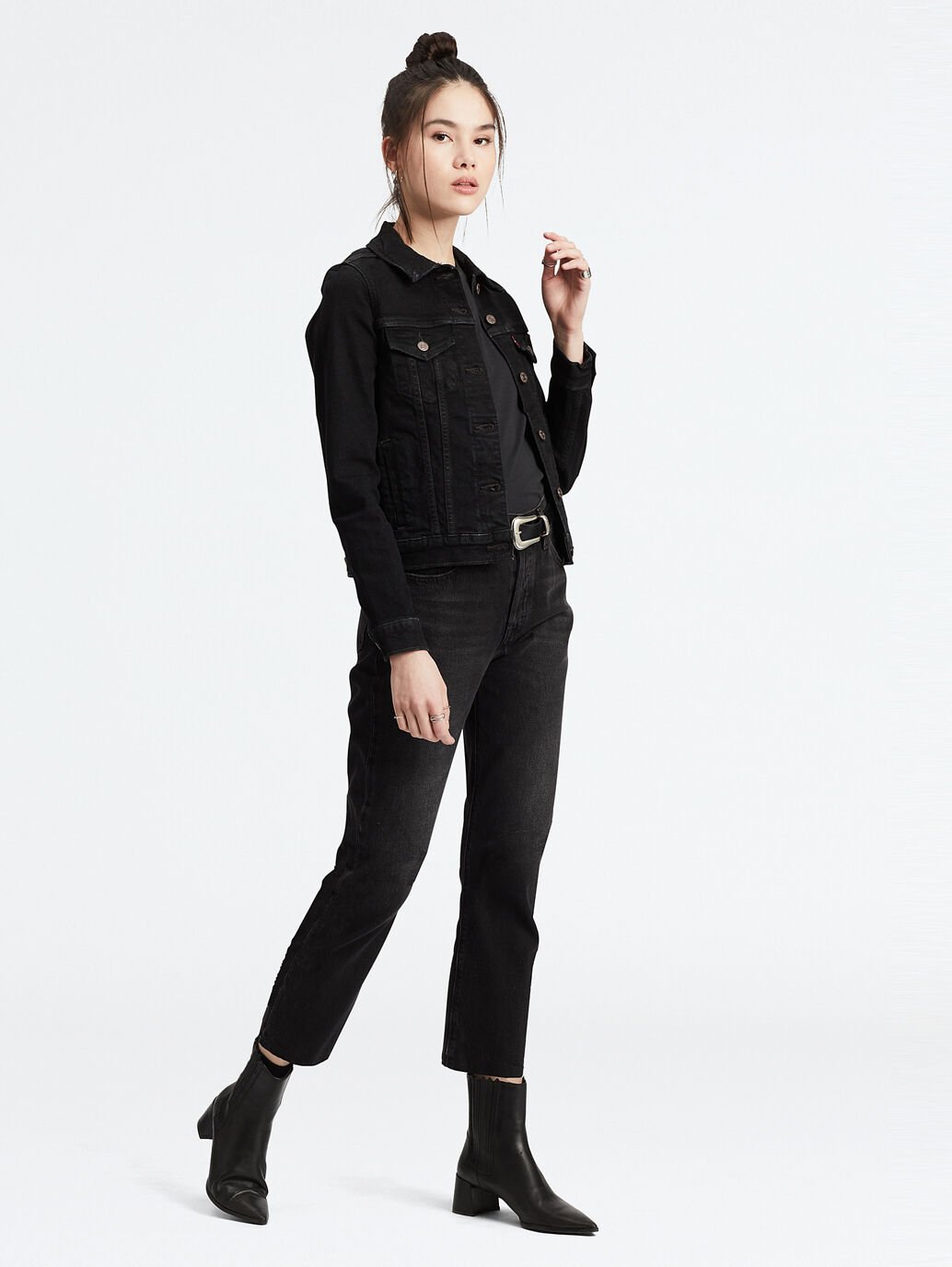 LEVIS 501 CROP JEAN BLACK SPROUT 28 LEG