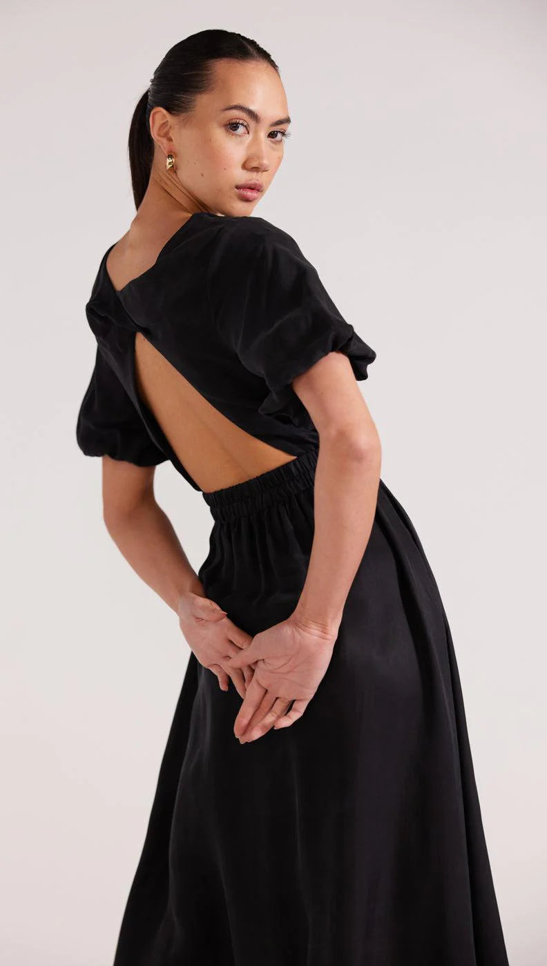 STAPLE THE LABEL MONIQUE TWIST BACK DRESS BLACK