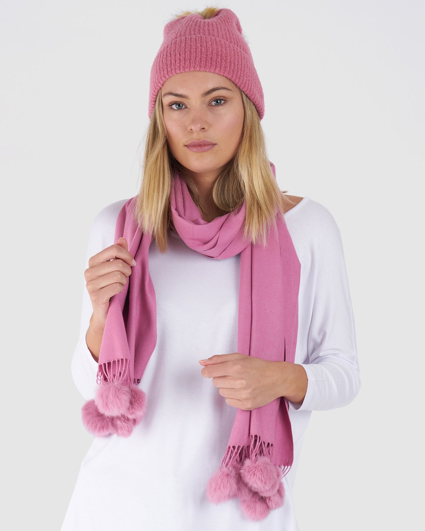 BETTY BASICS PANDORA BEANIE ROSE