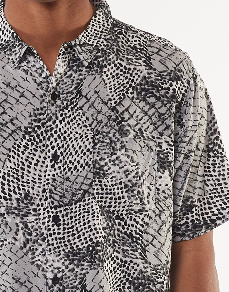 SILENT THEORY SNAKE SS SHIRT