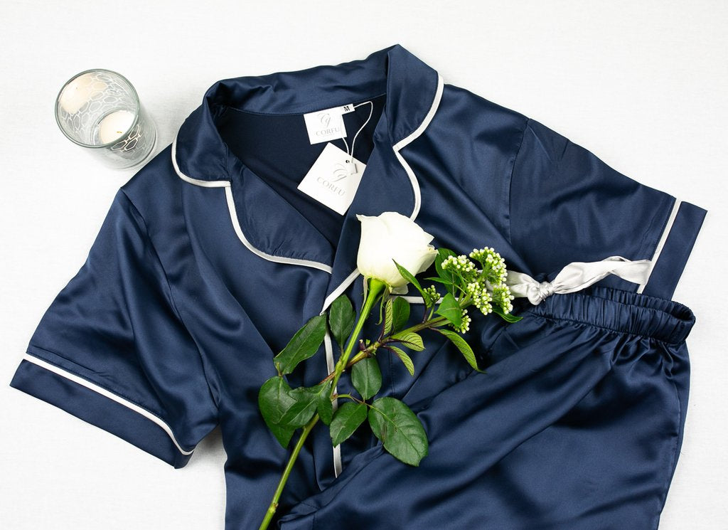 CORFU SOFT STRETCH LUXE SATIN PJS SHORT NAVY/WHITE