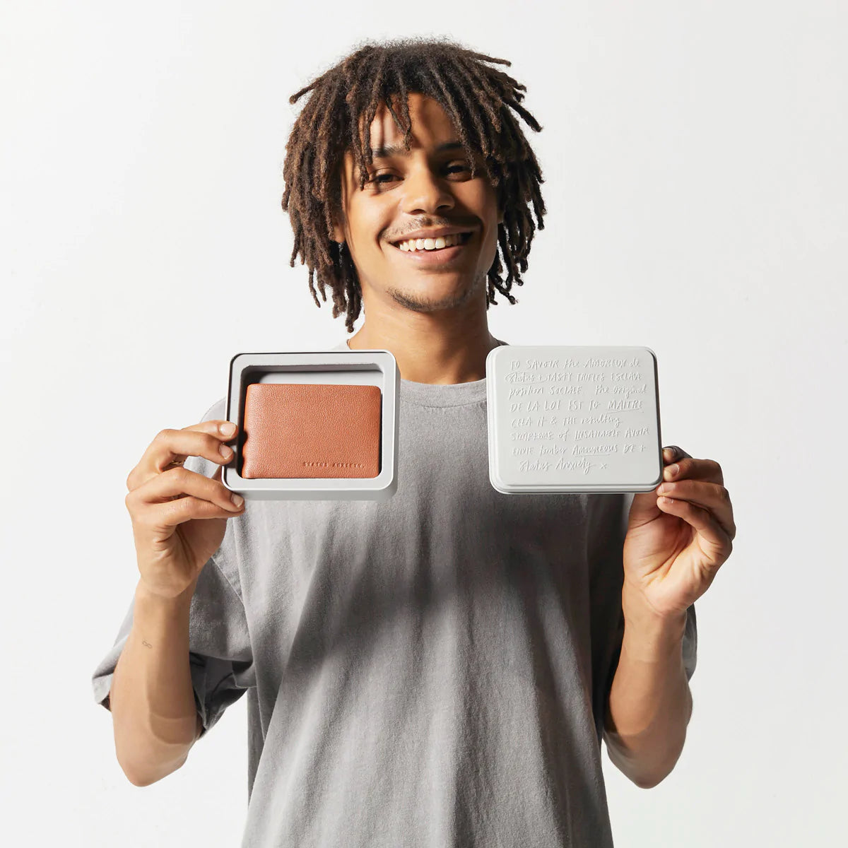 STATUS ANXIETY JONAH WALLET CAMEL