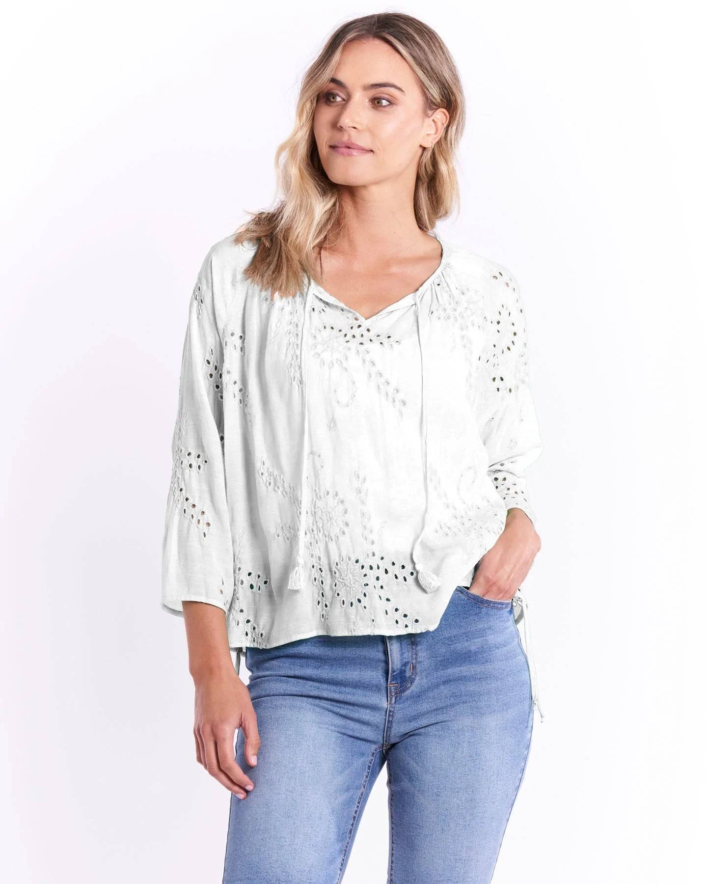 BETTY BASICS EMBROIDERY BLOUSE WHITE