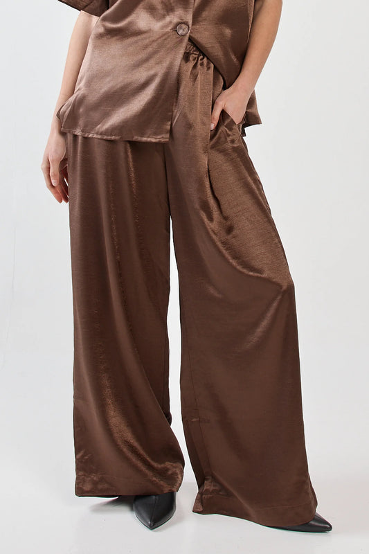 Sass Eddy Crushed Satin Pant | Chocolate