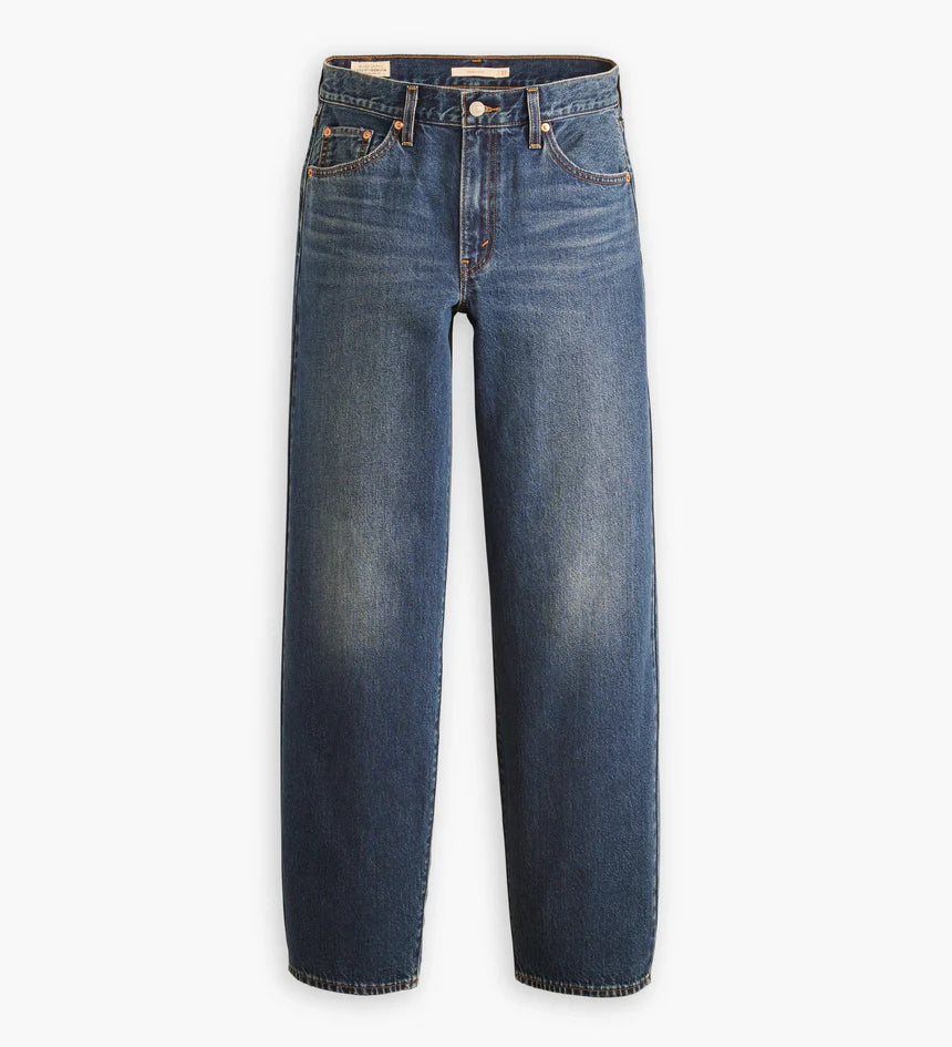 LEVIS BAGGY DAD JEAN SHE'S NICE
