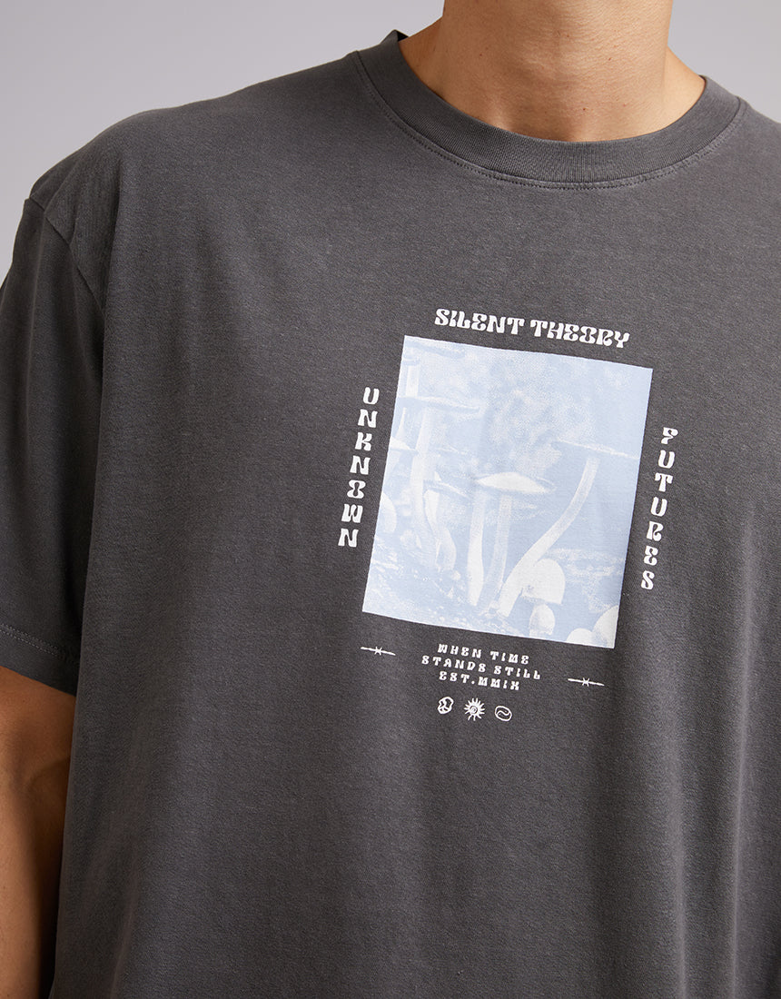 SILENT THEORY PSY TEE CHARCOAL