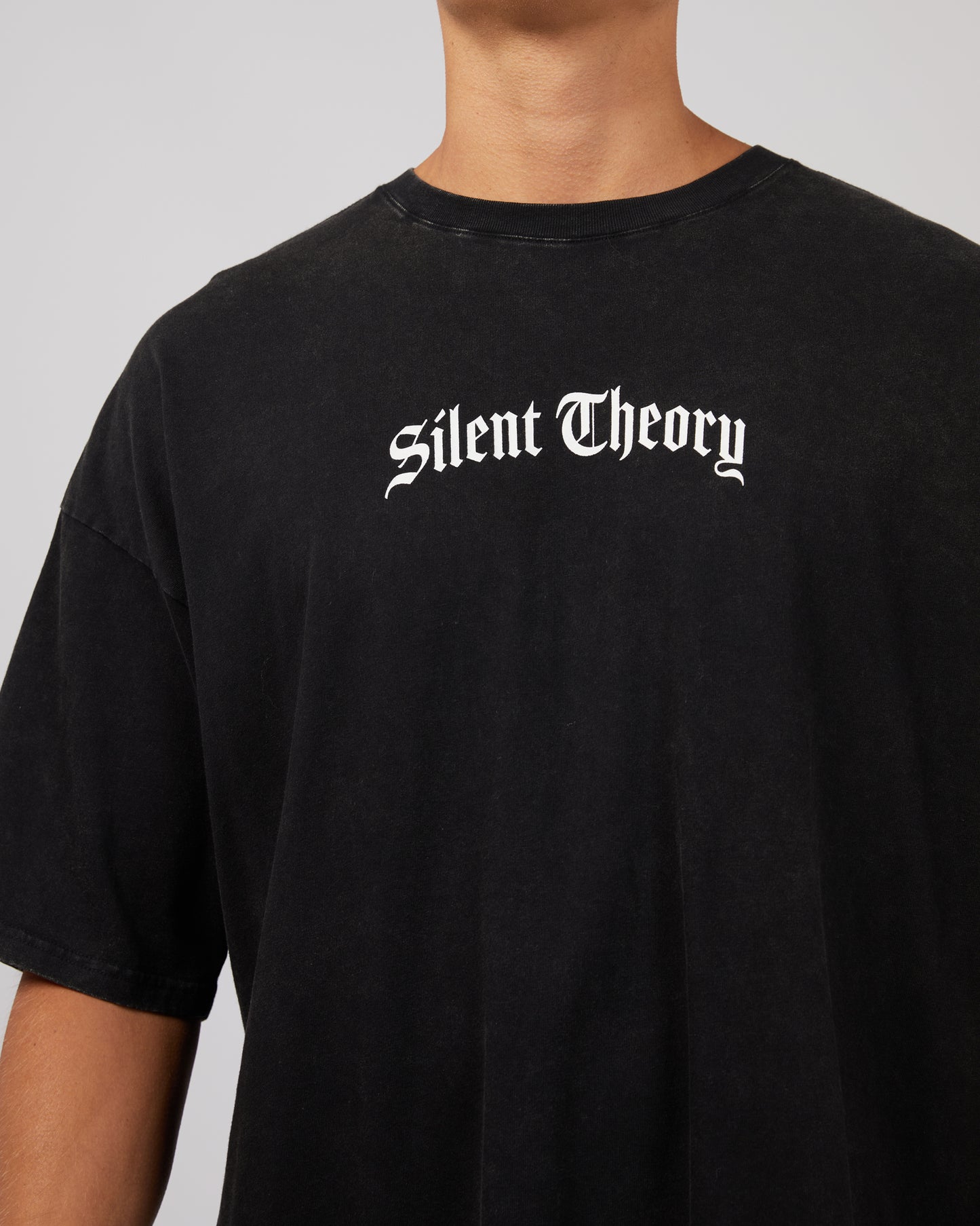 SILENT THEORY UNIT TEE WASHED BLACK